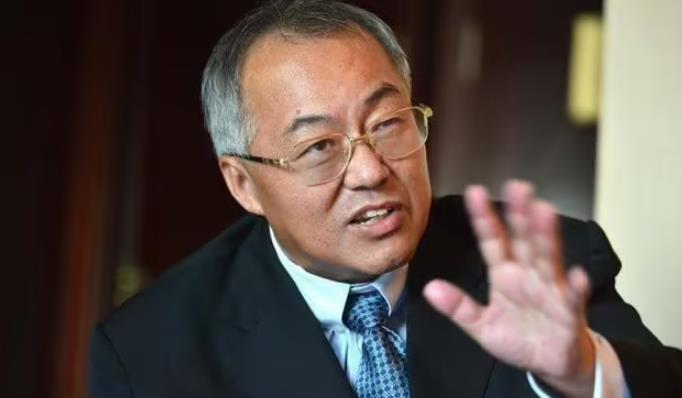 郎咸平骗前妻完整视频,郎咸平同前妻一起要回房