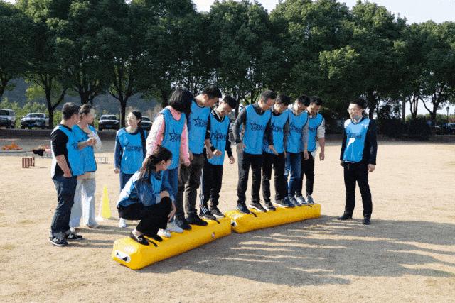 运动会趣味游戏项目搞笑,趣味运动会游戏水牌