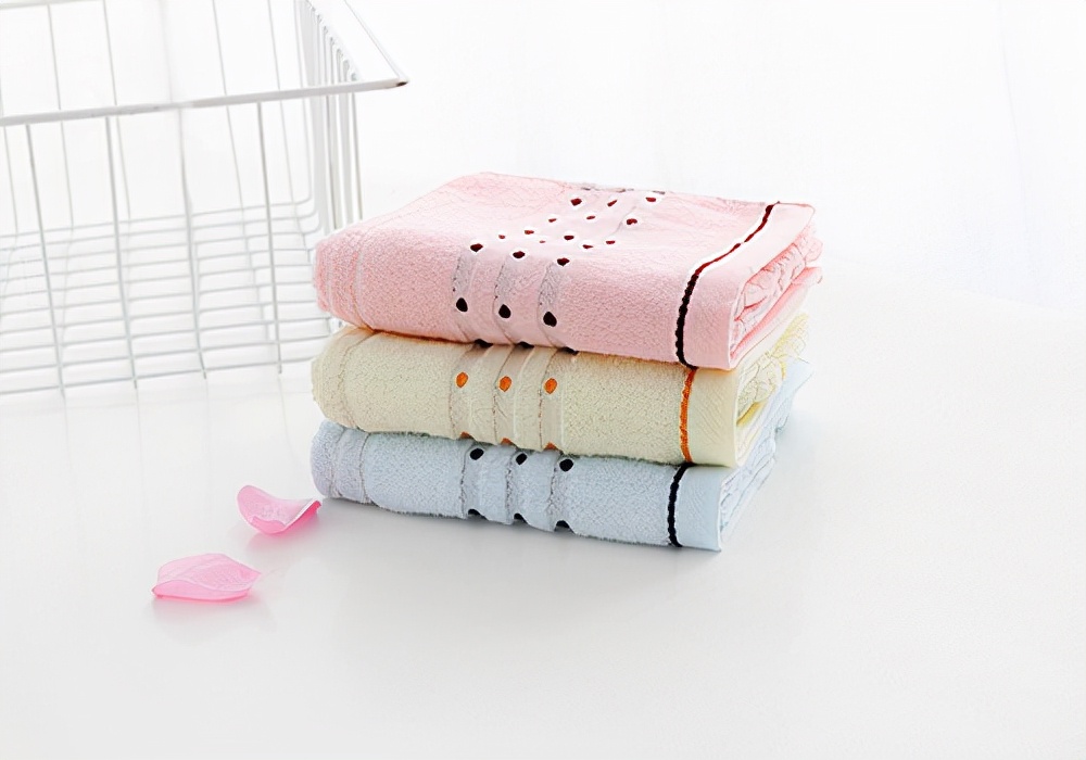 宠物狗月经期是多久开始,小狗狗7个月第一次来例假怎么办