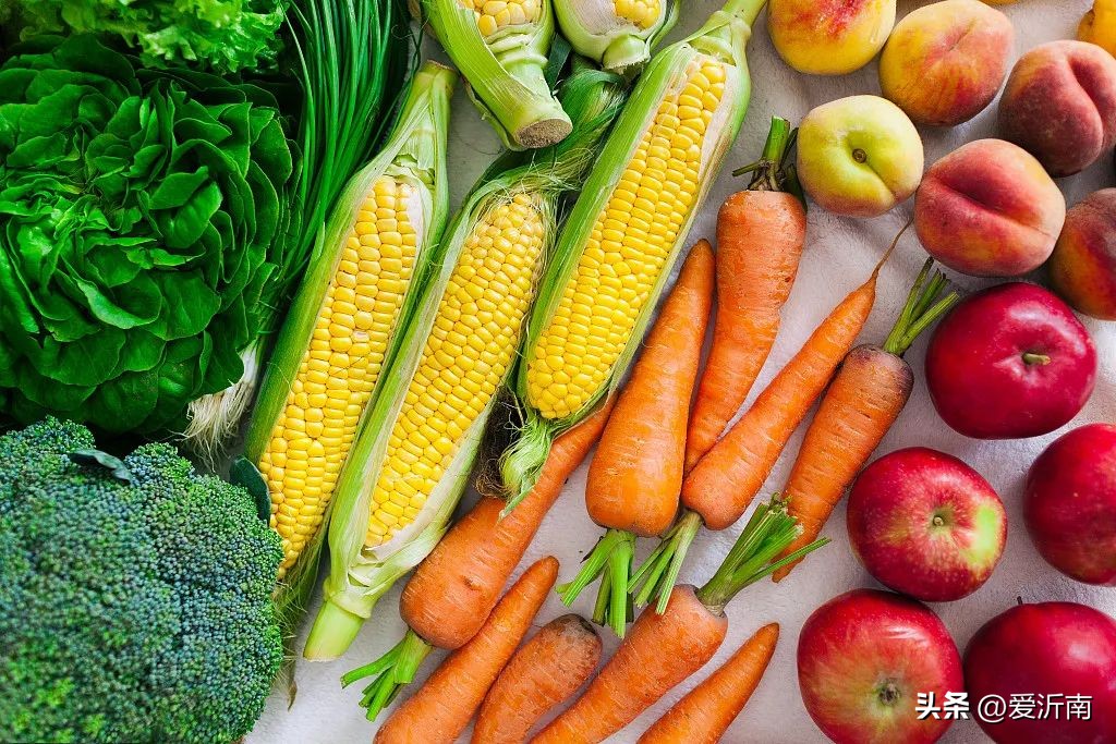 眼睛干涩视力模糊吃什么食物最好,儿童眼睛近视了要多吃哪些食物好