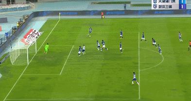 1-1！中超精彩大战：25犯+8黄+中框+救险+冲突，4万人见证