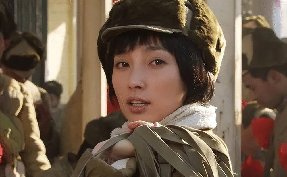 2008年29届金鸡百花奖张涵予,2008年侯佩岑主持金鸡百花奖