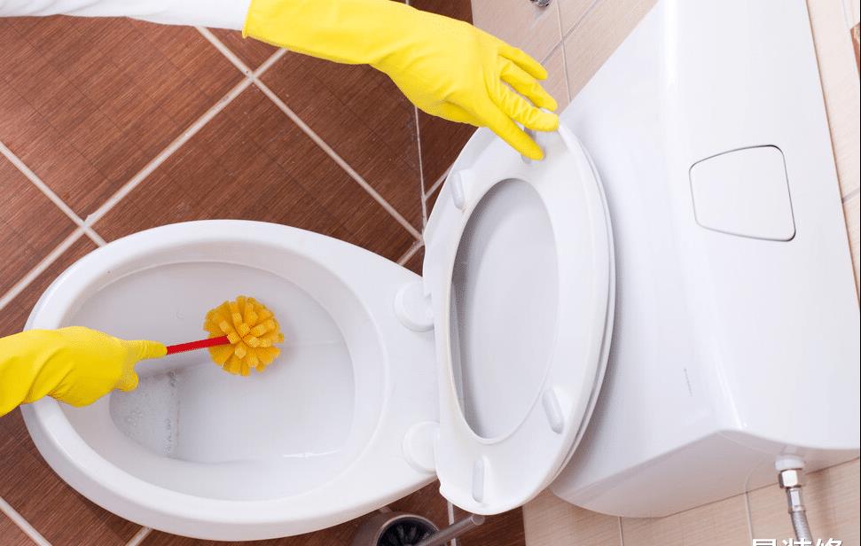 马桶脏刷不干净怎么办,马桶壁上的顽固性黄垢怎样去除