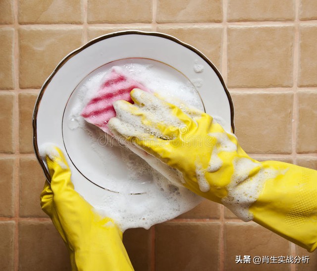 如何捕捉强势的牛股,分析近期牛股的技巧