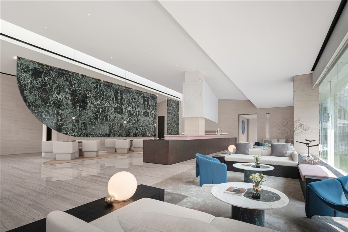 设计赏析：东莞鼎峰源悦营销中心