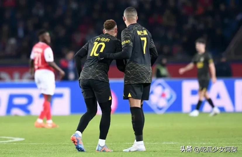 大巴黎内马尔姆巴佩球衣,大巴黎内马尔姆巴佩互相传球