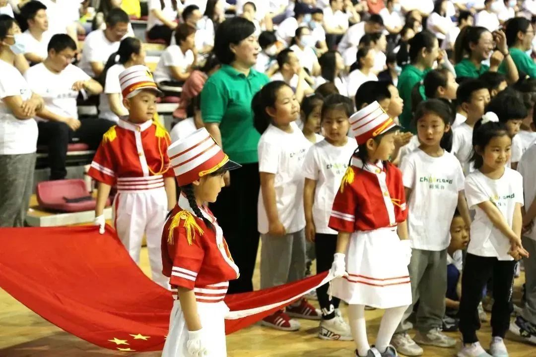 七彩童年活动环创,七彩童年庆六一活动