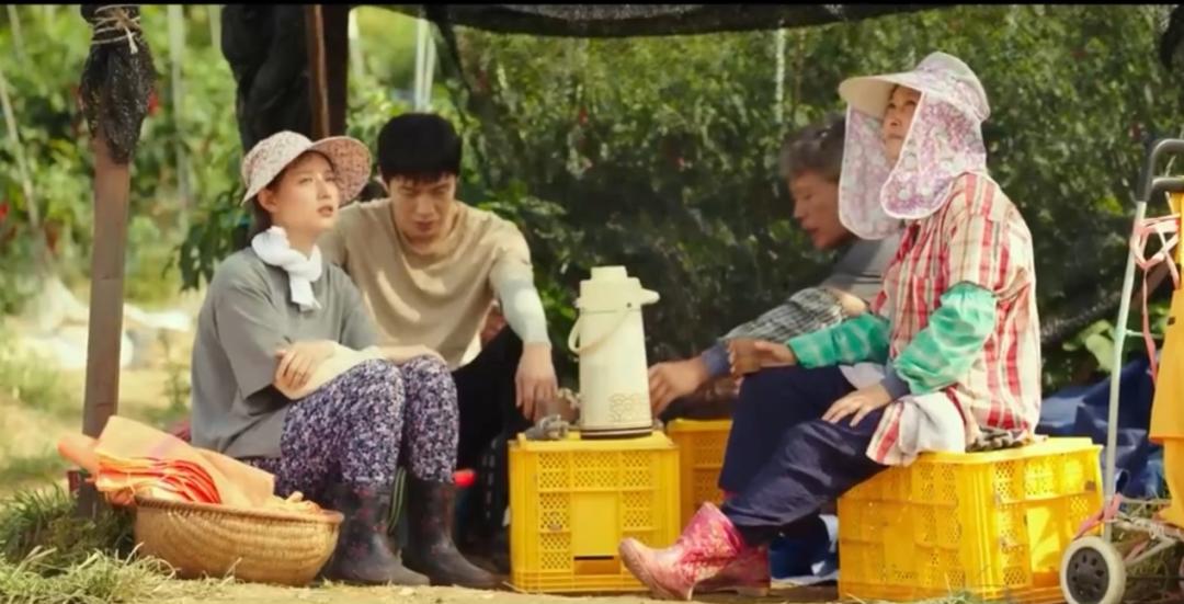 想回乡开小卖部“躺平”？我家四十年经验告诉你没那么容易