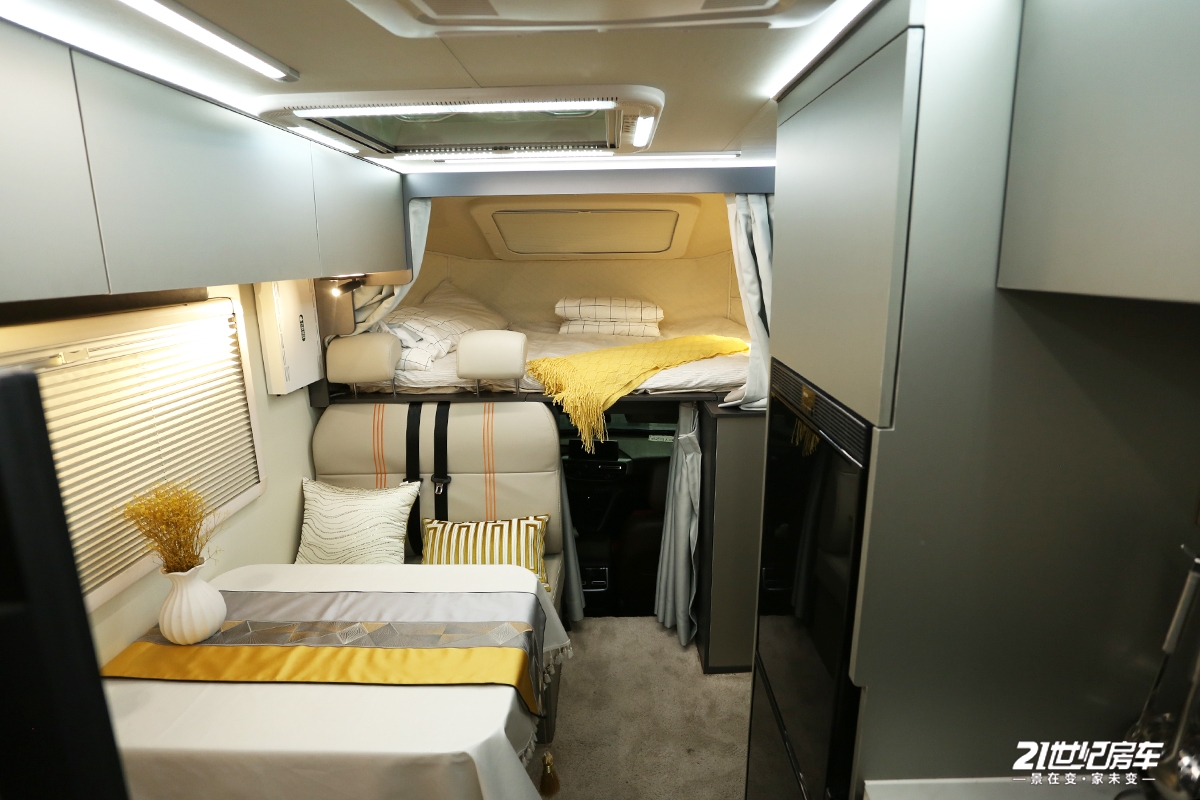 长安峰景览拓者对比大通t90,长安峰景和大通t90