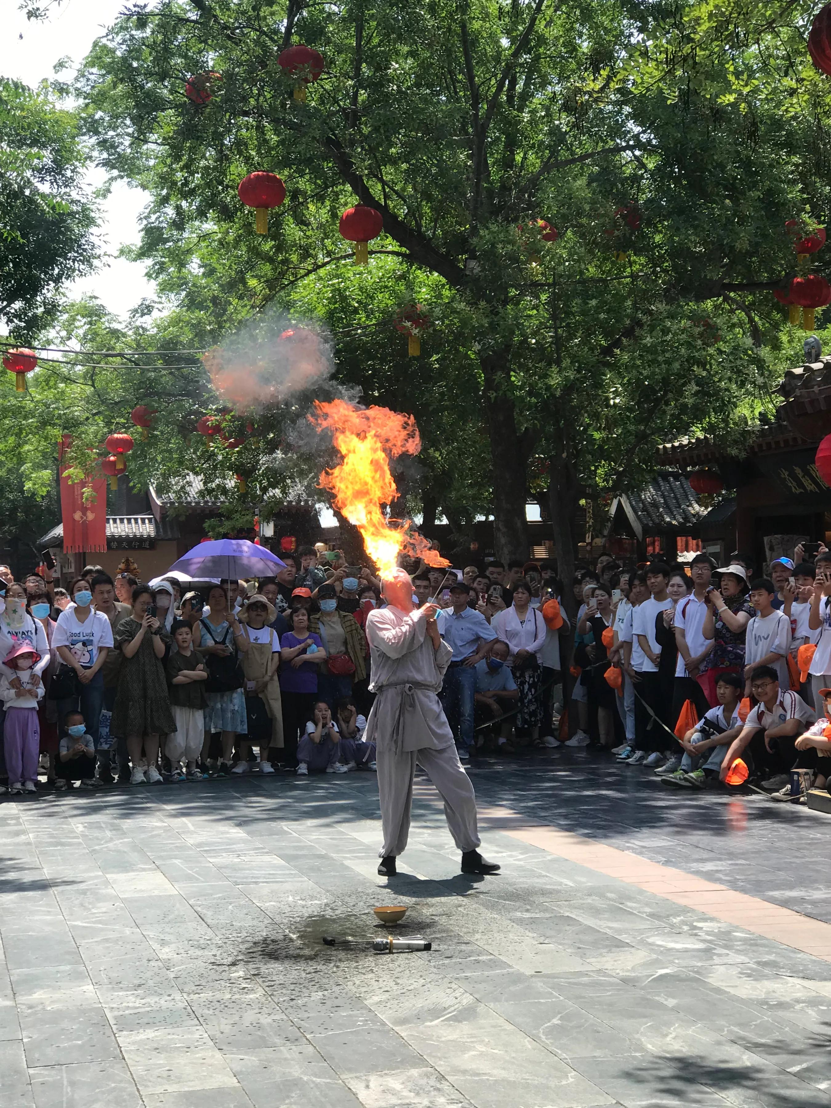 开封清明上河园吃饭攻略,开封四味菜哪家最正宗地址