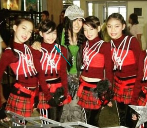 “人间芭比”Lisa：靠一个动作成顶流巨星，年仅20岁坐拥过亿身价