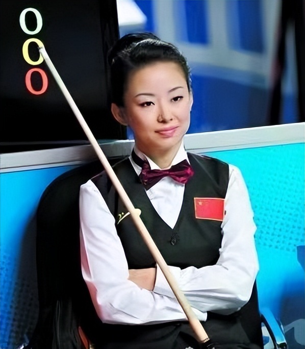 九球天后潘晓婷个人简历,38岁九球天后潘晓婷颜值惊艳全球