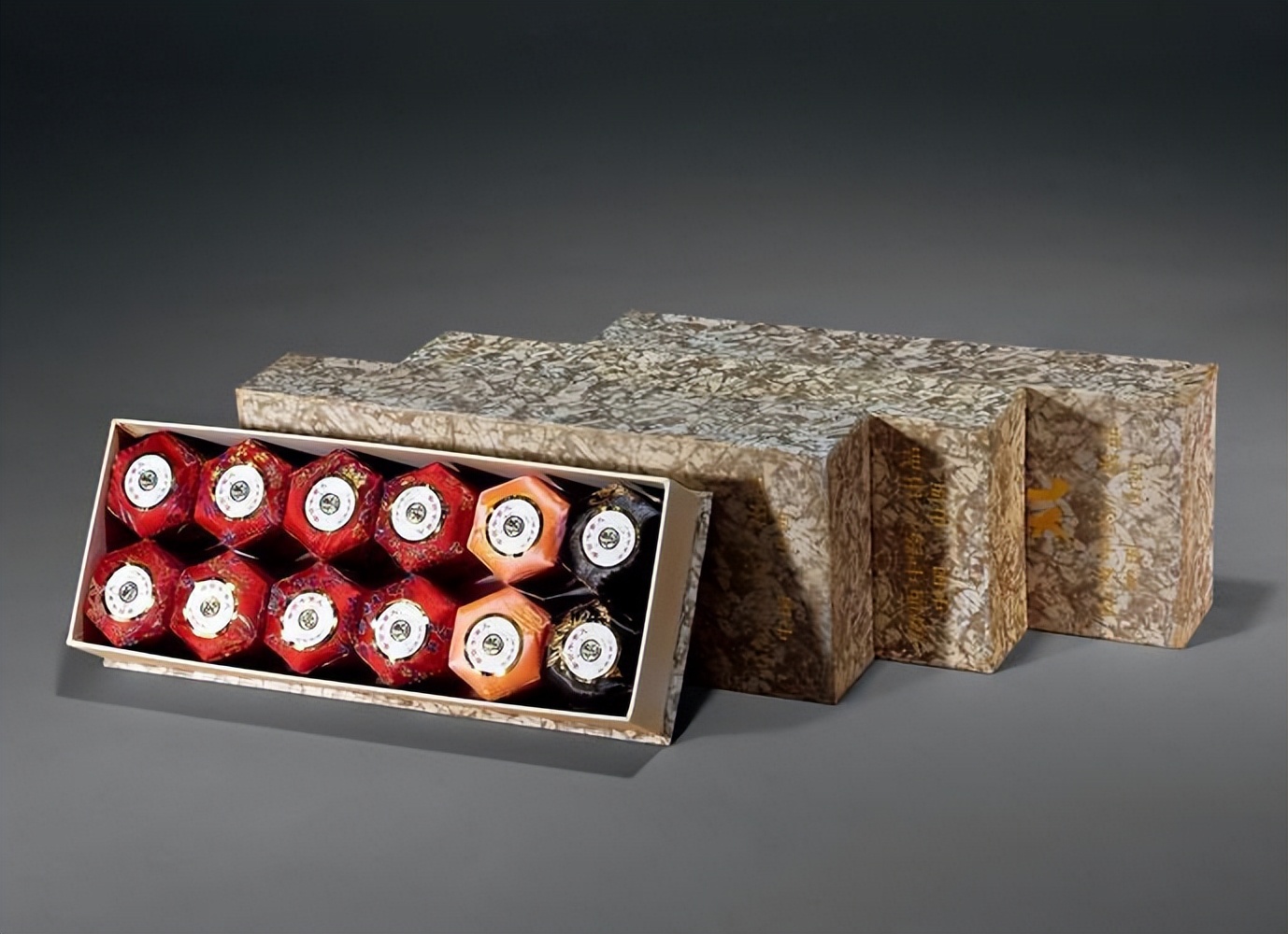 安宫牛黄丸一颗860元,安宫牛黄丸一颗