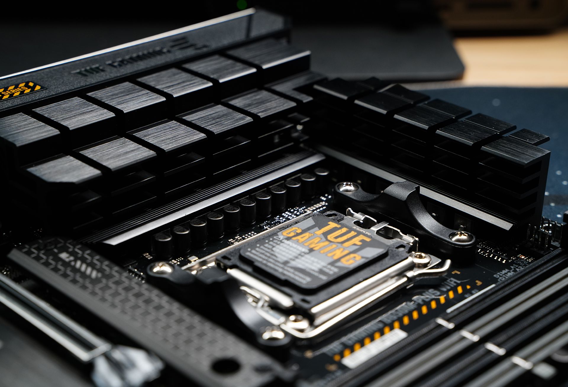 AMD非X锐龙7000最佳座驾华硕TUFGAMINGB650M-PLUSWIFI重炮手