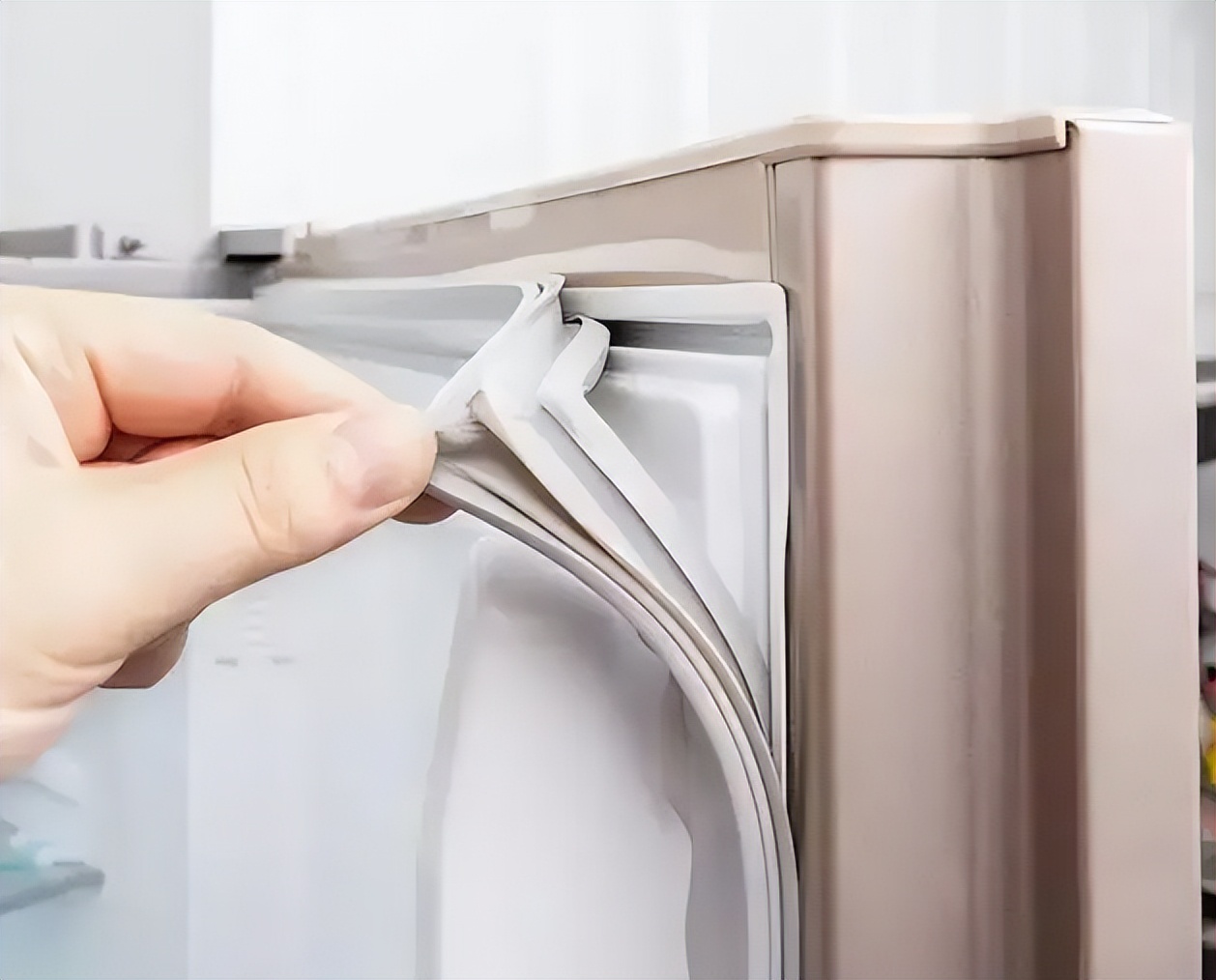 海尔双门冰箱如何换密封条,换冰箱密封条多少钱