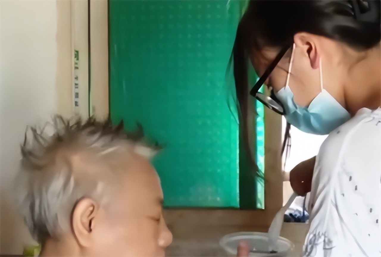 09年男子割肾救妻成模范丈夫,割肾救妻揭露天大的谎言