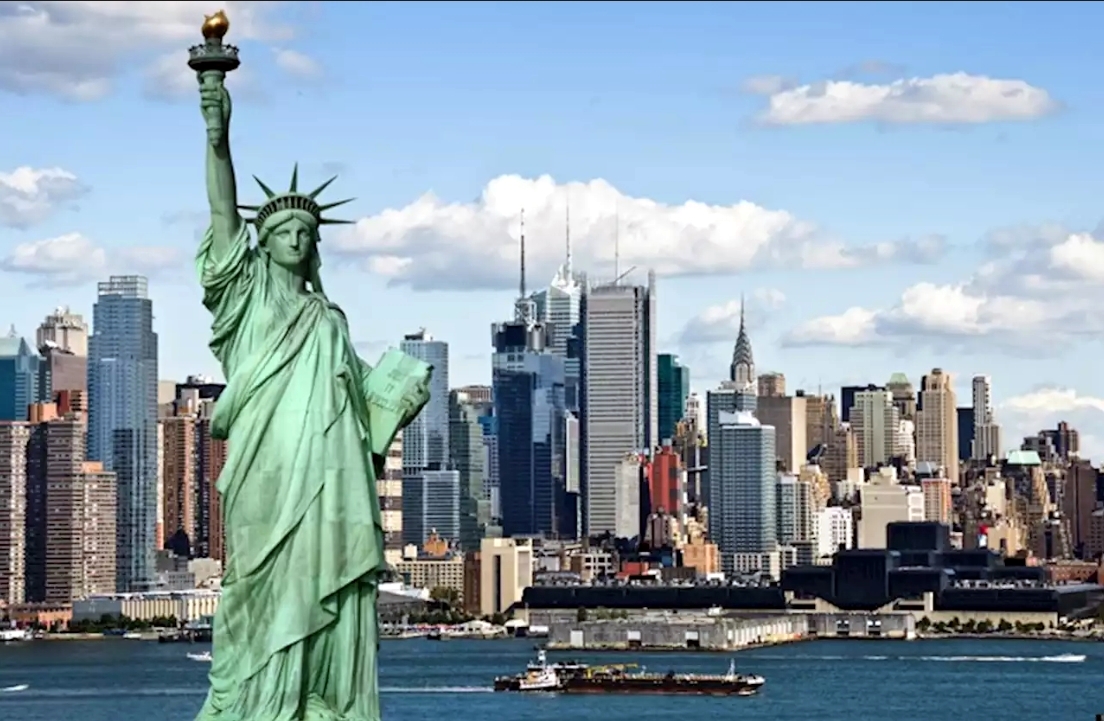 32万亿或将撤退，或将引爆美国债务*弹核**，中国人提前撤离美国楼市