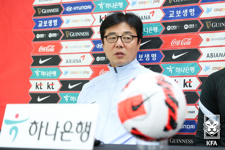 韩国足球晚报最新消息,韩国足球今天的最新消息