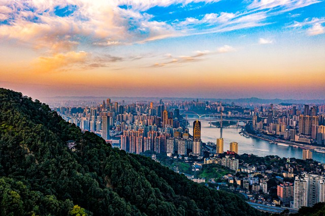 未过户遇到拆迁该怎么办,未办房产更名需要什么手续