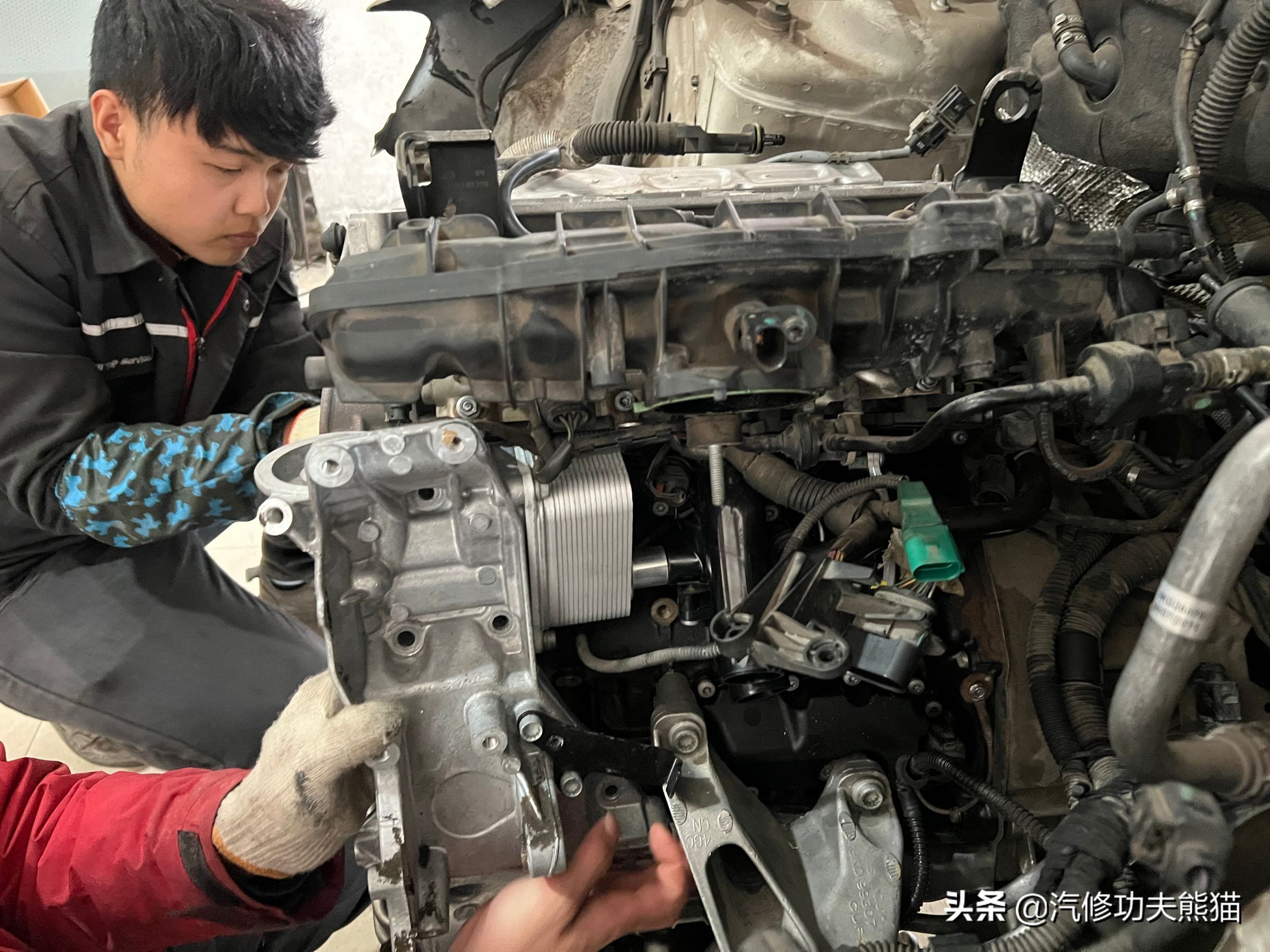 老车翻新修复奥迪a4,修复报废奥迪a4