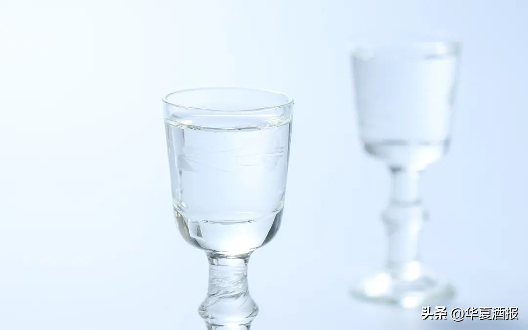 宜宾为什么被叫大宜宾,宜宾五粮液品种52度浓香