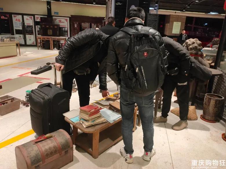 重庆鬼市一条街在哪里,重庆好耍的夜