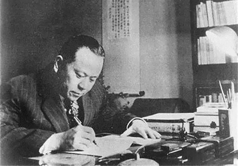 周而复参观*国靖**神社，回国后被开除*党**籍，16年后*纪委中**决定：平反