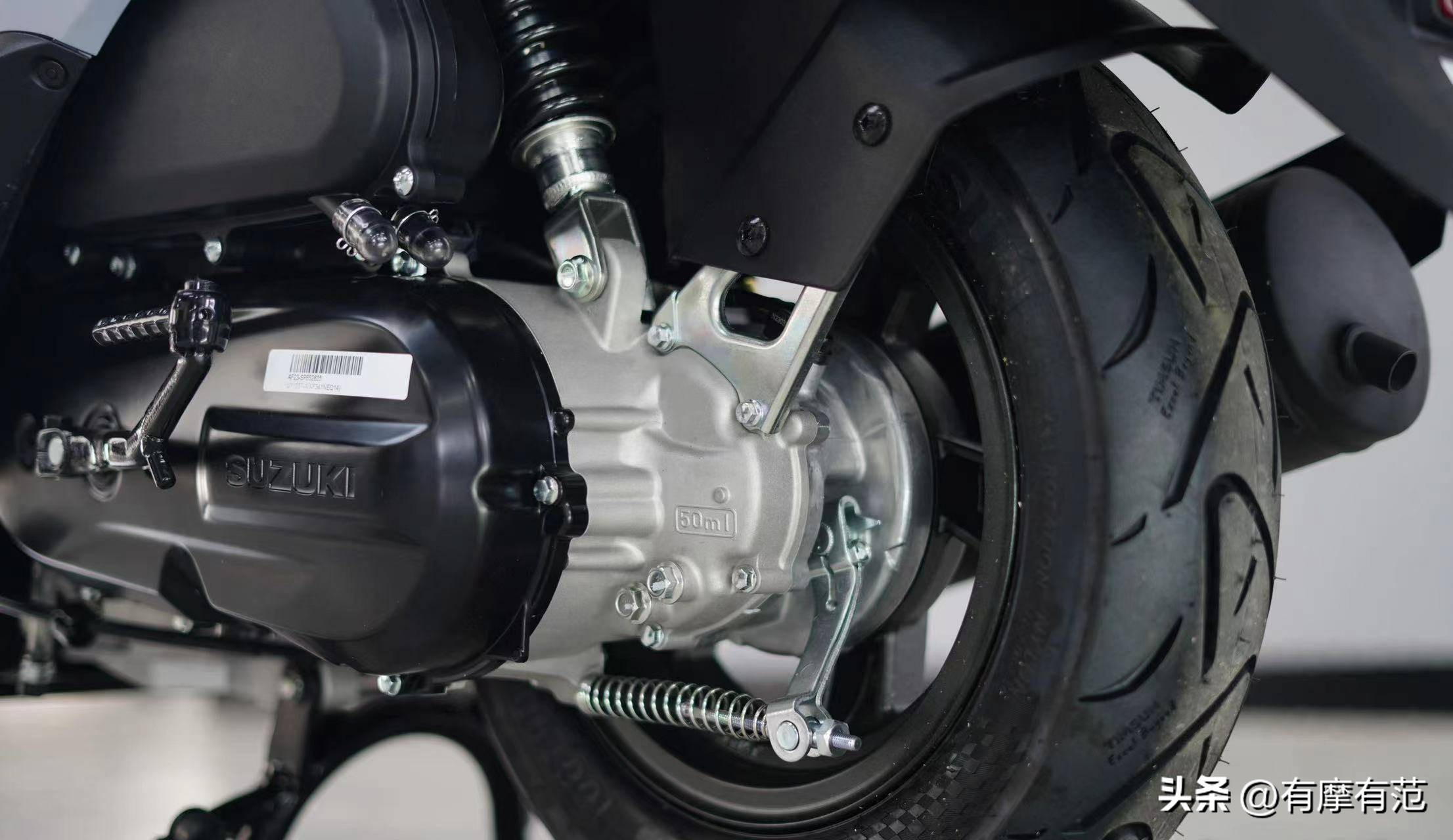 铃木uy125踏板摩托车多少钱一辆,豪爵125踏板afr和铃木uy对比