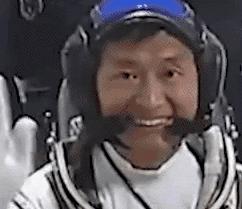 刚刚，青岛5万多勇士霸气走进战场！少年，此去何求？夺盛名、拔头筹、争魁首、独占鳌头！