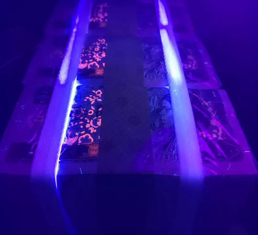 同样是四版1元，有的卖5块，有的卖400！盘点四版1元中的值钱品种