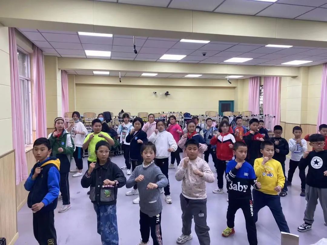 学校用心，学生开心，家长放心｜记天府新区白沙小学周末托管服务