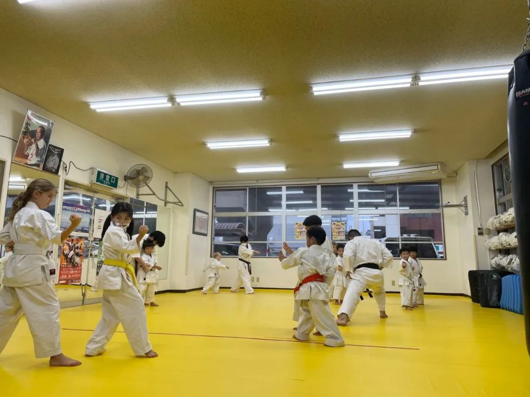 把孩子送进“整天都在玩”的日本幼儿园，这位中国妈妈重新认识“起跑线”