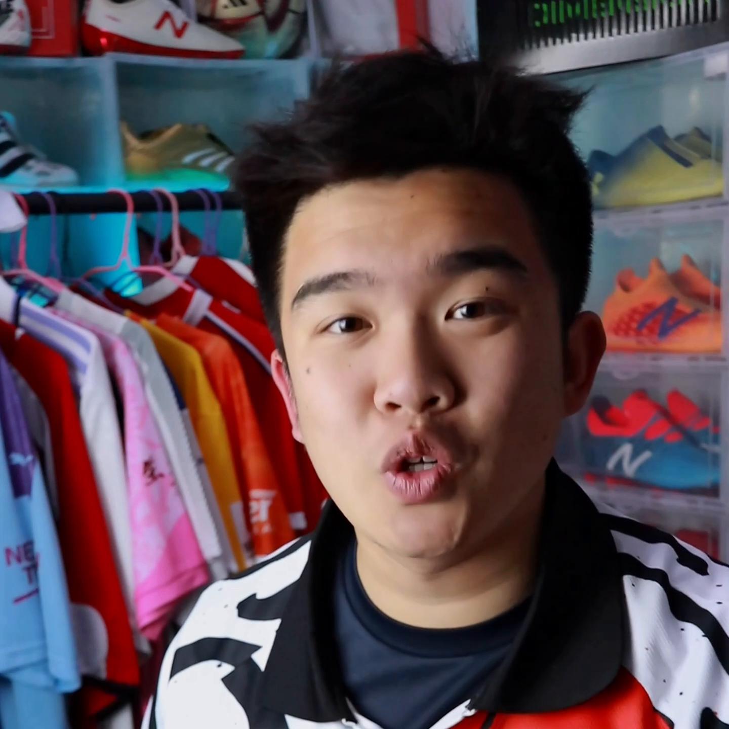 第一双球鞋什么时候有,第一次收到球鞋