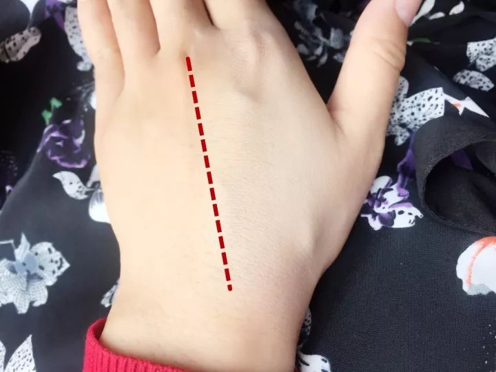 遮瑕效果好的气垫bb霜推荐,气垫bb霜遮瑕美白保湿哪个好