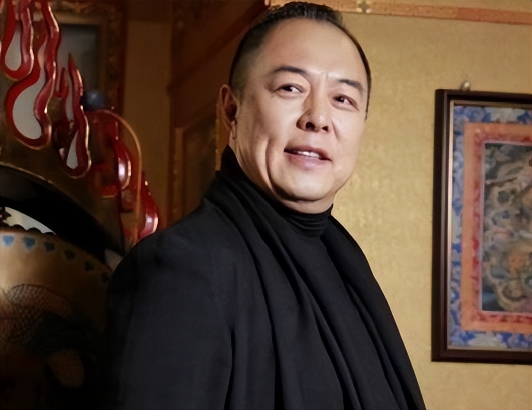 皇帝专业户张铁林近况,皇帝专业户张铁林不为人知的一面