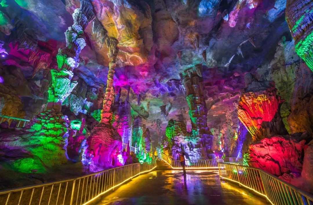 这个夏天一定要去玩一趟漂流,这个夏天一定要去玩一场漂流