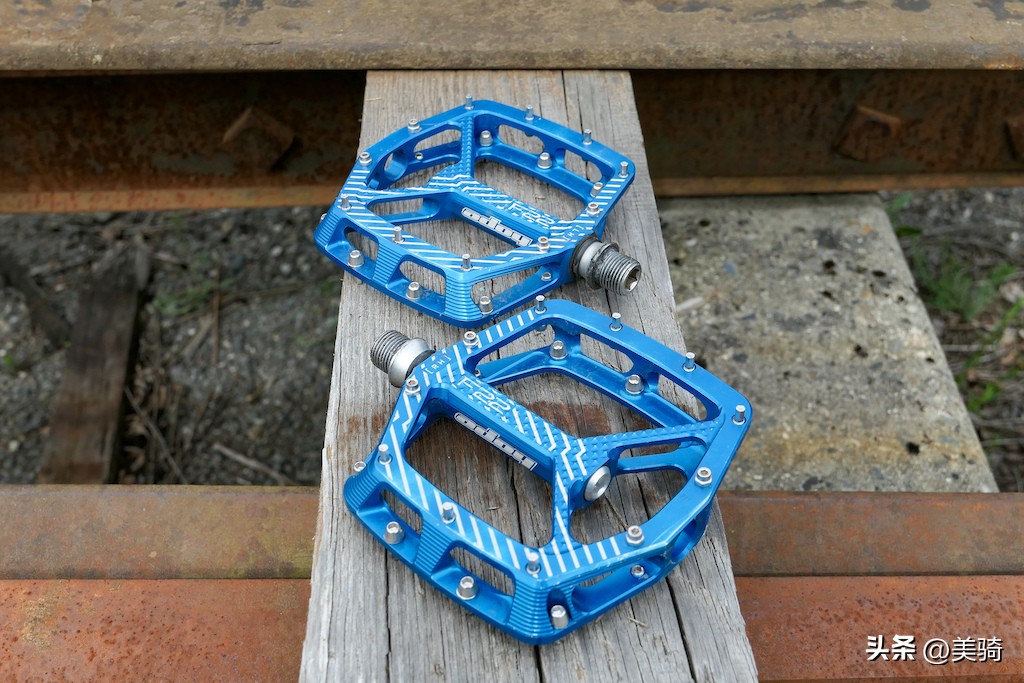 椤剁骇骞宠笍鎺ㄨ崘,骞宠笍閫夋嫨鍝