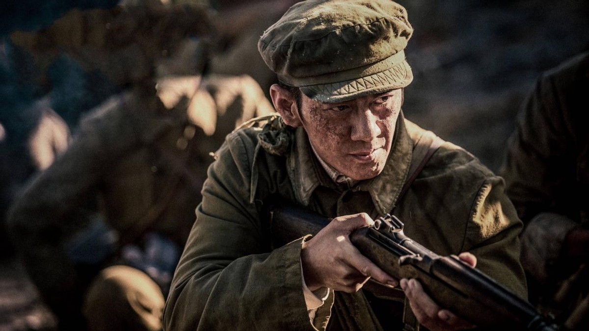 保家卫国奋勇向前,保家卫国勇往向前