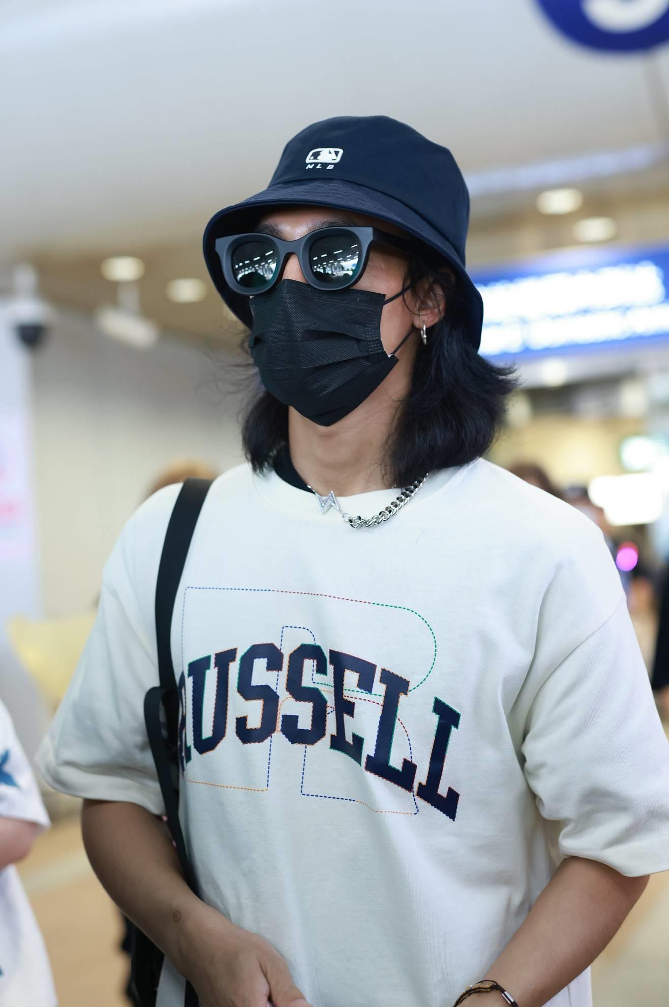 月度最in*服私**：翩翩男妲己胸残质子团，爆剧外的男*诱色**惑最致命！