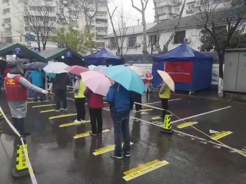 文明实践共筑防线齐心战“疫”志愿同行