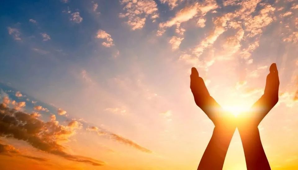 23岁女大学生，为给父亲治病上门做“生意”，每次收500到1000元