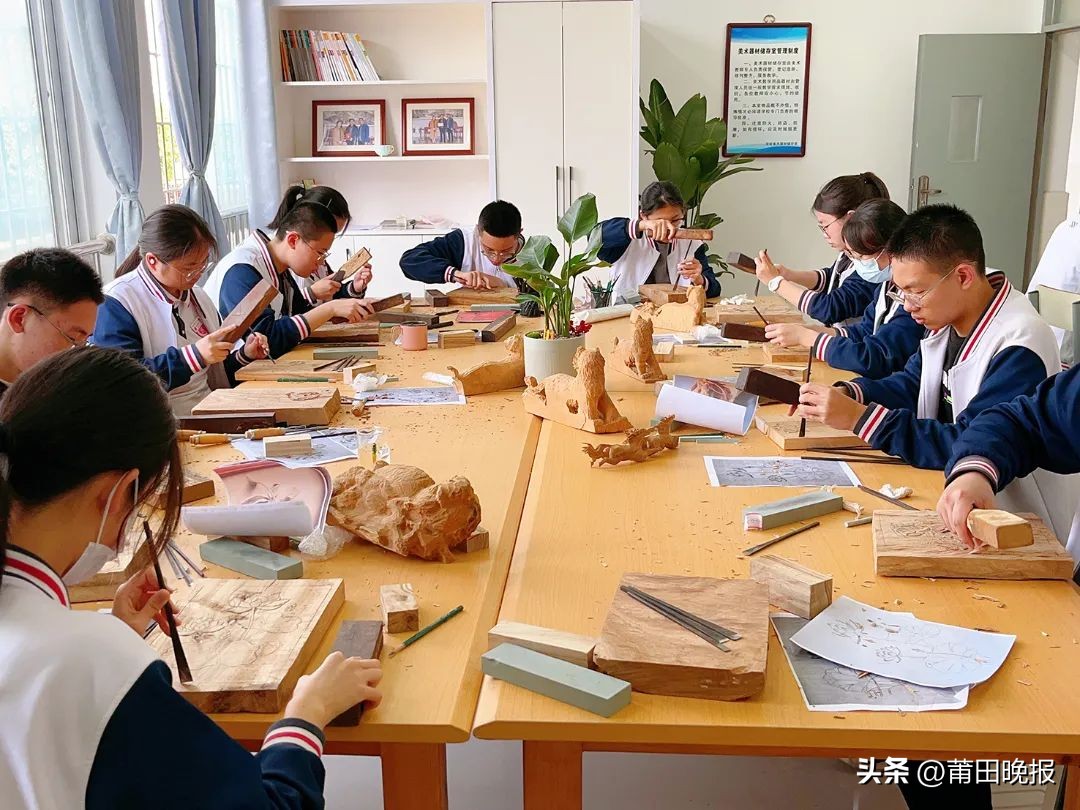 缤纷社团活动展示青春风采,莆田十中社团活动