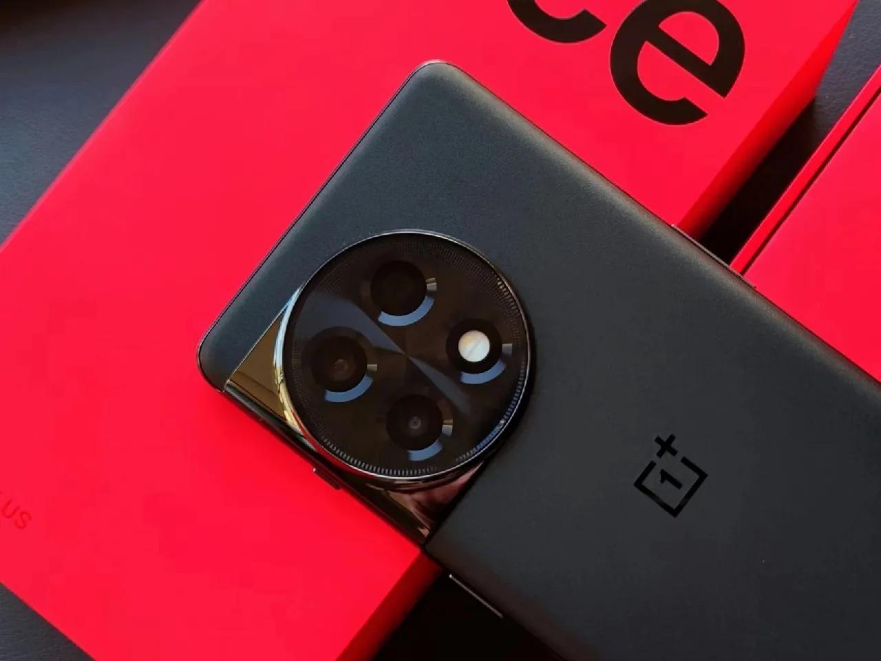 配置拉满的性价比手机,性价比高的四款1500以内手机