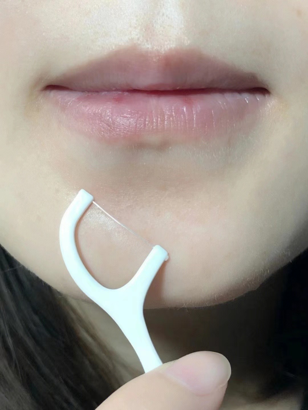 下巴总长痘痘粉刺怎么回事,姨妈之前下巴长痘痘怎么解决