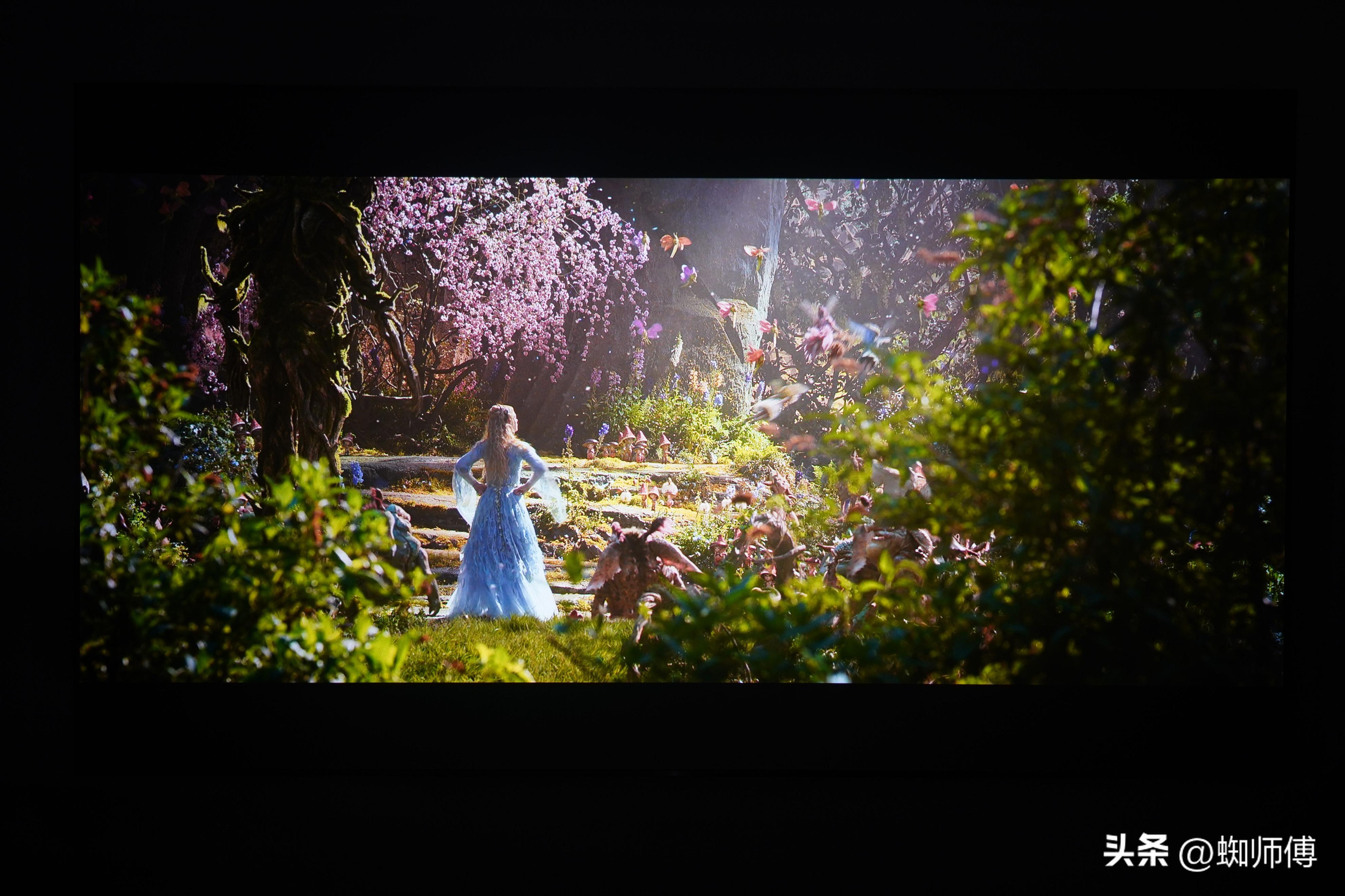 大屏幕护眼电视,海信激光电视80d9h80英寸测评