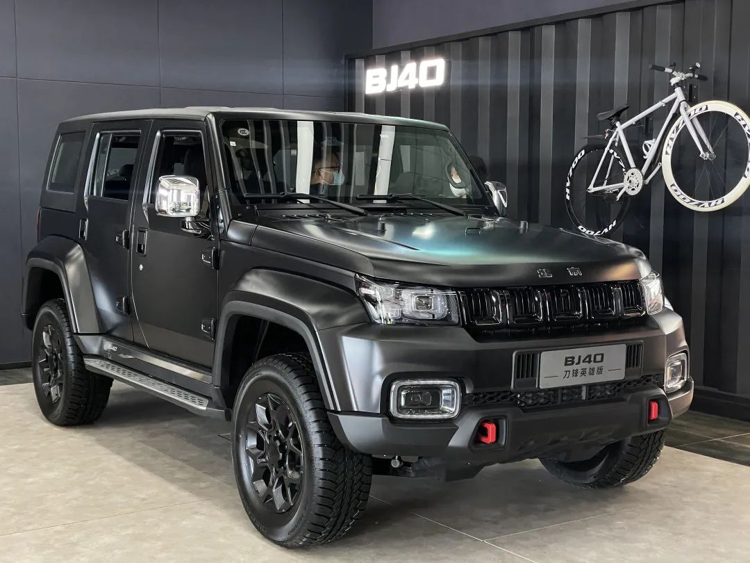 21款bj40刀锋英雄柴油版用车感受,bj40刀锋英雄柴油版白色真实感受