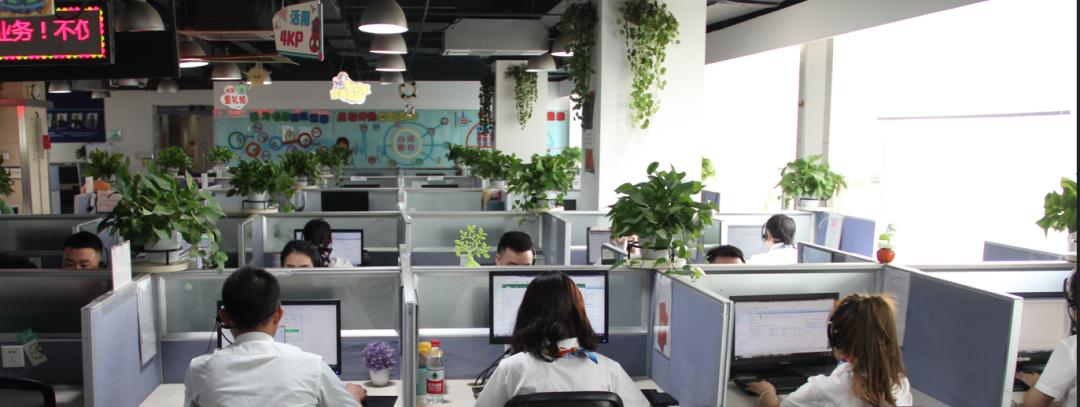 爱成都，迎大运！中国电信四川公司开通英语热线为大运健儿加油