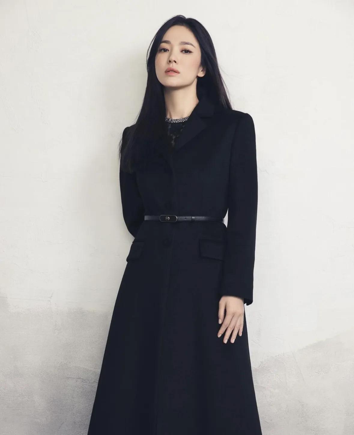 宋慧乔短发走秀穿搭,宋慧乔秋冬通勤风穿搭