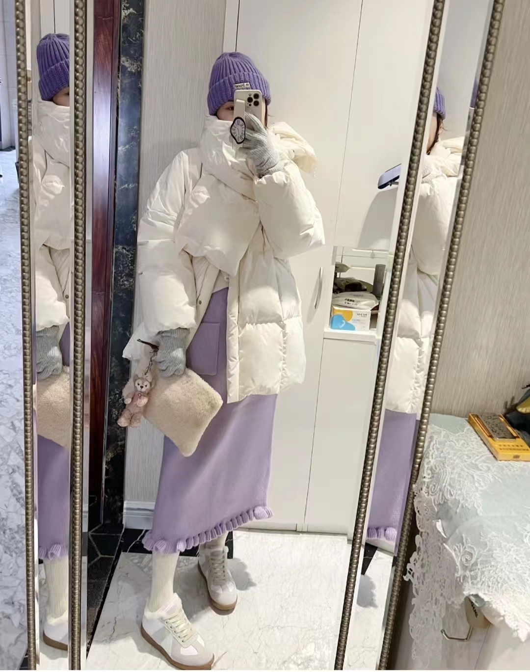 短款白色羽绒服的最佳搭配半身裙,羽绒服搭配哪些裙子才时髦