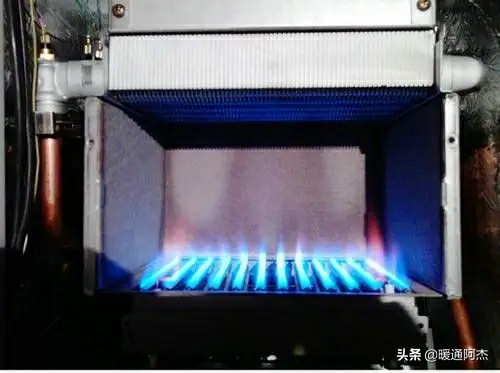 地暖用冷凝炉好还是常规炉好,地暖和燃气炉怎么安装